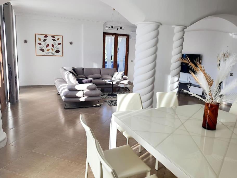 Magnolia Luxury Penthouse Apartment Berat Exterior photo